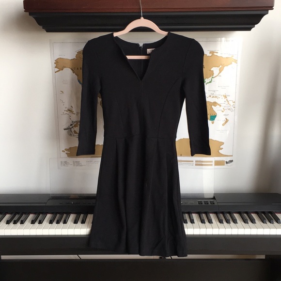 French Connection Dresses & Skirts - French Connection Classic Edie Dress